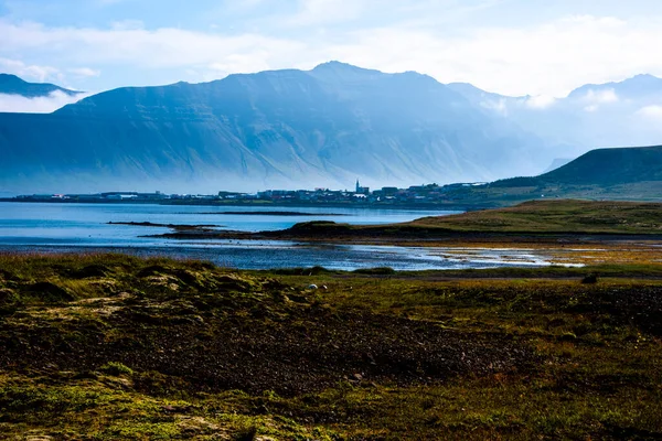 Vista Para Pequena Cidade Grundarfjordur Península Snaefellsnes Islândia — Fotografia de Stock