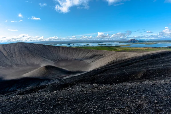 Krater Des Hverfjall Vulkans Mit Schwarzen Lavagesteinen Hintergrund Myvatn See — Stockfoto