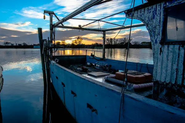 Fishing Boat Sunset River Delta Rovigo Italy — стоковое фото