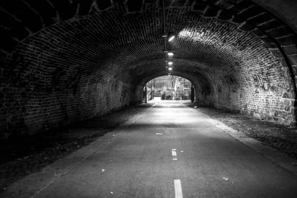 Verlichte Stenen Tunnel Milaan Lombardije Italië — Stockfoto