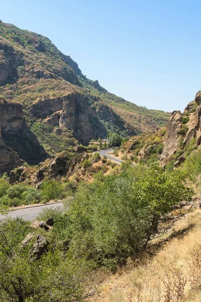 Vista Del Camino Garganta Cerca Del Monasterio Geghard Armenia —  Fotos de Stock