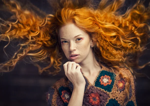 Menina de cabelos vermelhos Fotografia De Stock