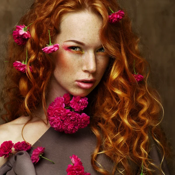 çıtır Kızıl saçlı kız