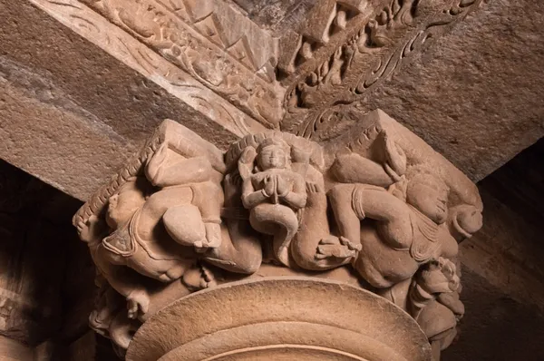 heykel ve süsleme birinde khajuraho Tapınağı