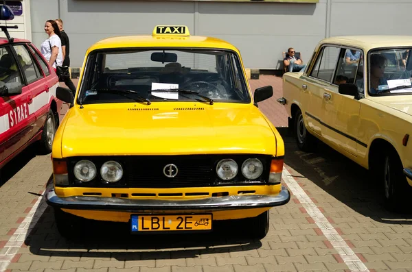 Lunlin Poland July 2022 Classic Polish Car Fiat 125P Yellow — Stockfoto