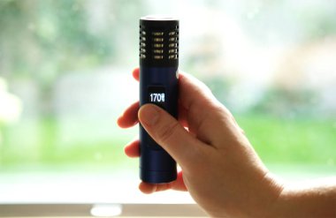 Cbd ve thc içmek için elektronik kuru ot buharlaştırıcı