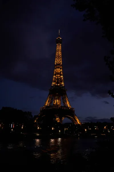 Tour Eiffel Emblématique Avec Lumières Allumées Crépuscule Nuit Vue Depuis — Photo