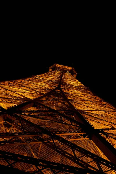 Tour Eiffel Emblématique Avec Lumières Allumées Nuit Vue Depuis Quai — Photo