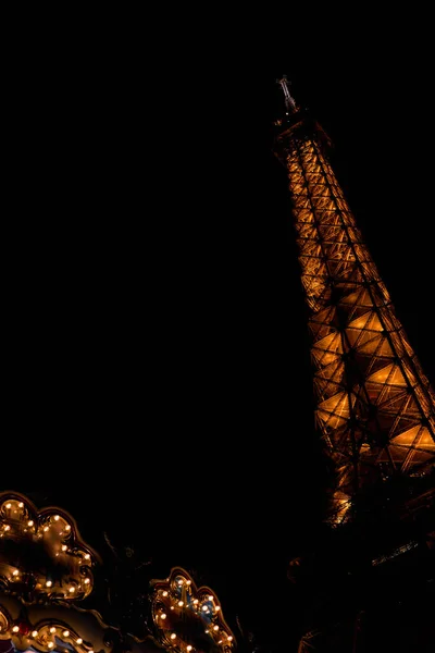 Vintage Körhinta Fények Eiffel Torony Közelében Éjjel Párizs Franciaország — Stock Fotó