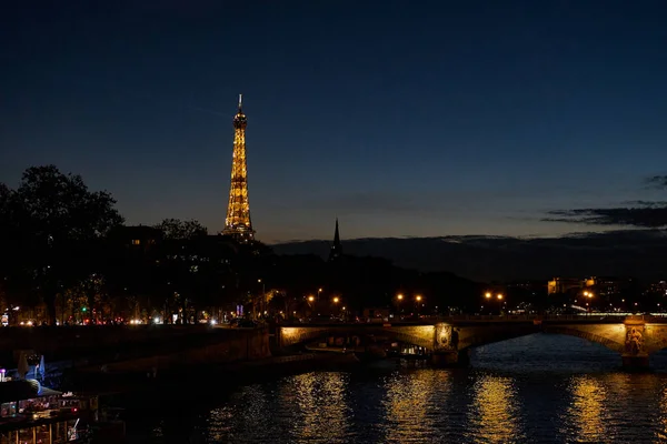 Vista Torre Eiffel Desde Pont Alexandre Iii Famoso Puente Sobre —  Fotos de Stock