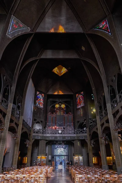 フランス パリのサン ジャン モンマルトル教会の内部 — ストック写真