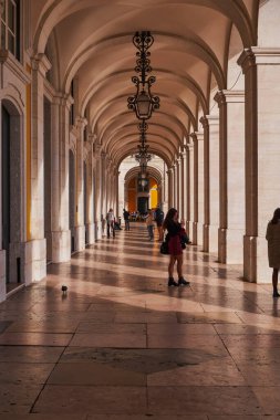 Portekiz, Lizbon 'daki Augusta Caddesi' nin Büyük Kemeri.