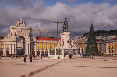 Portekiz, Lizbon 'daki Augusta Caddesi' nin Büyük Kemeri ve Ticaret Meydanı.