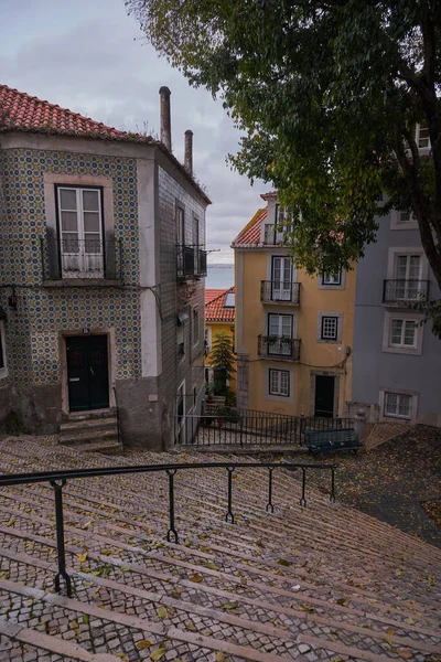 Case Tradizionali Portoghesi Nel Pittoresco Quartiere Alfama Lisbona Portogallo — Foto Stock