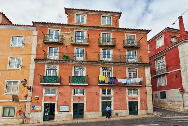 Lisbon, Portugal. Classical view. Typical architecture of the city streets — Stock Photo, Image