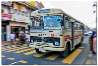 normal halk otobüsü sri lanka