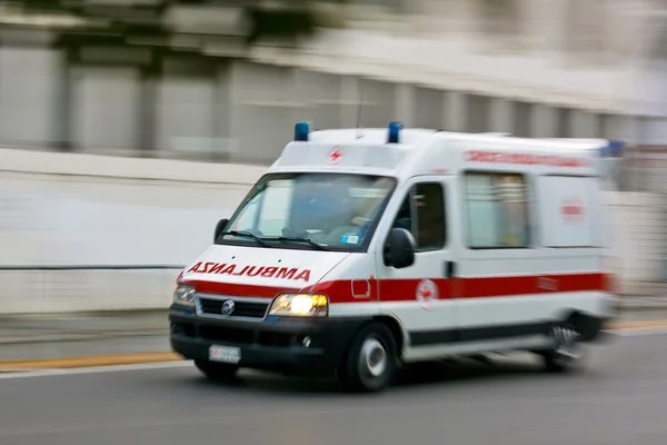 Ambulans! — Stok fotoğraf