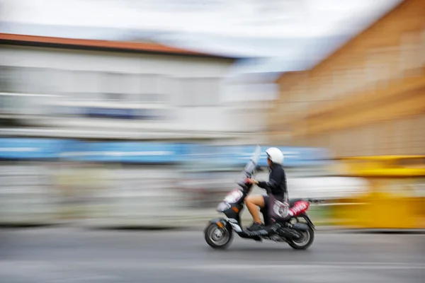 Movimiento de los vehículos — Foto de Stock