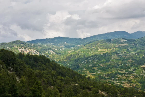 Dağ manzarası (Avrupa, Kıbrıs) — Stok fotoğraf