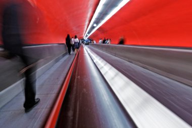 yolcu metro istasyonu, bulanık hareket.