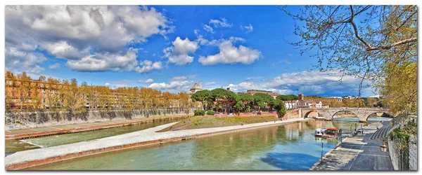 Fiume Tevere — Foto Stock