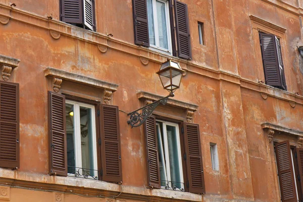 panjurlar ile Windows