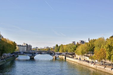Paris Köprüsü