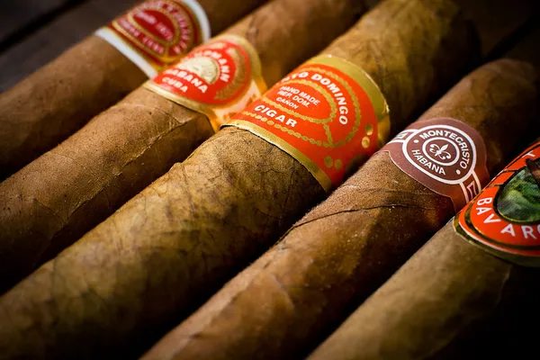 La Habana cigarros textura —  Fotos de Stock