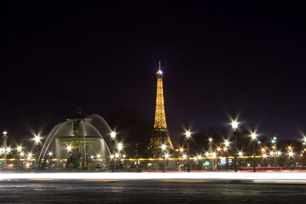 Eiffel tower at night — Stock Photo, Image