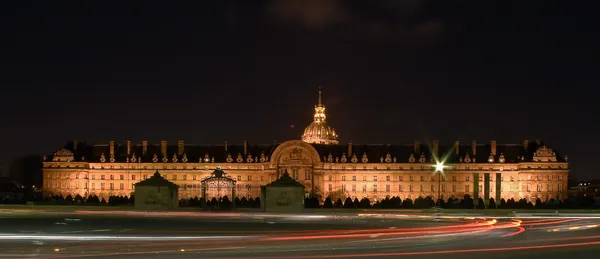 Louvre. — Stok fotoğraf