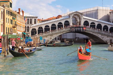 Rialto Köprüsü
