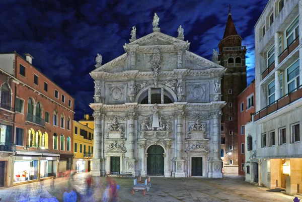 Chiesa de san moise nachts in venedig, italien — Stockfoto