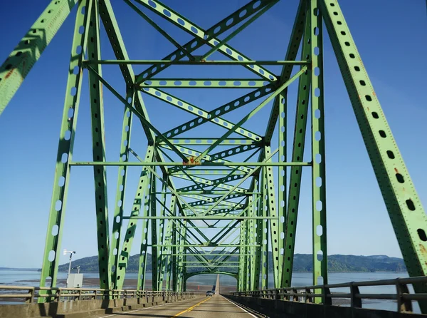 Die astoria-Brücke und die Straße — Stockfoto