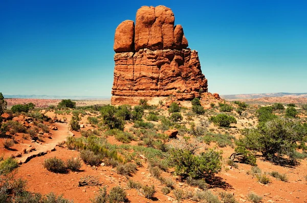 A View Of Balanced Rock at Arches — Stock Photo, Image