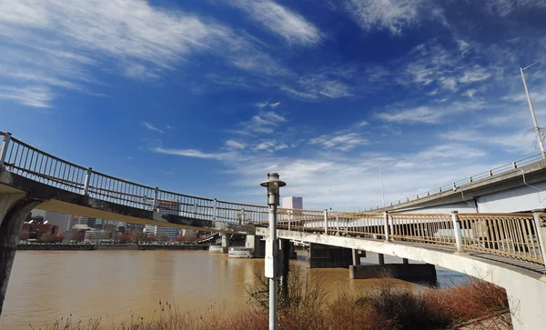 Uma vista de Eastbank Esplanade Portland — Fotografia de Stock