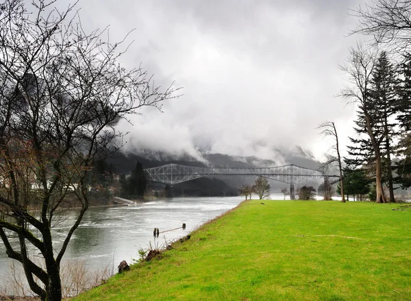 De trapsgewijze sloten mariene park op een regenachtige dag — Stockfoto