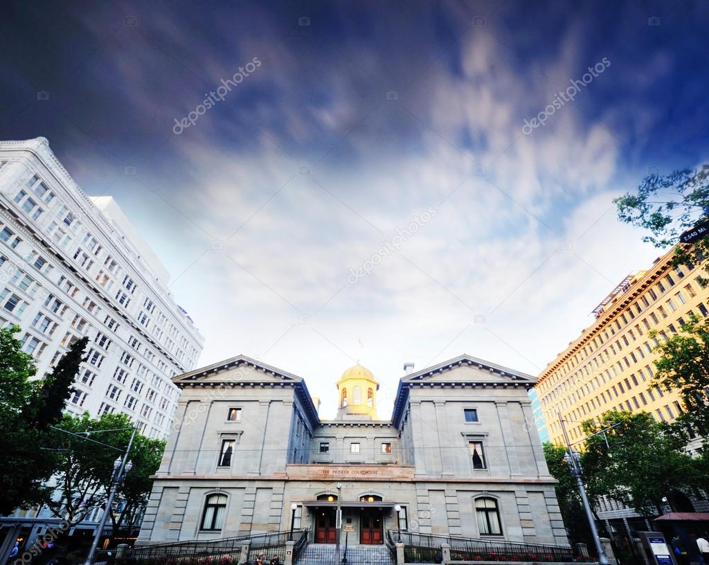 The pioneer courthouse in portland