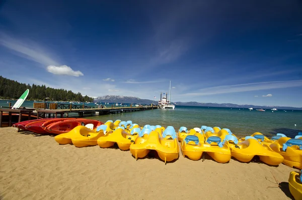 A series of boat at lake tahoe beach — Stock Photo, Image