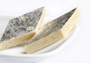 lezzetli tatlı kaju barfi