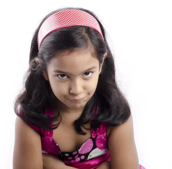 Uma menina bonita ordenando em sua casa — Fotografia de Stock