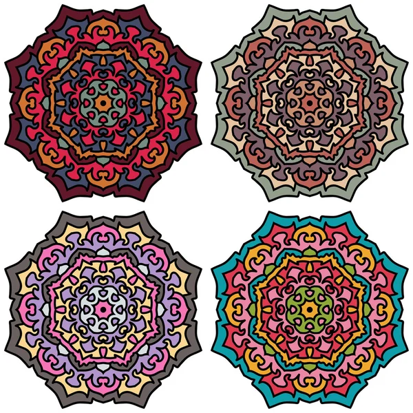 Etnik takılar için tasarım kümesi. Mandala - vektör daire orna