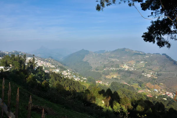 Άποψη Μιας Όμορφης Ορεινής Πόλης Στο Kodaikanal Tamil Nadu Ινδία — Φωτογραφία Αρχείου