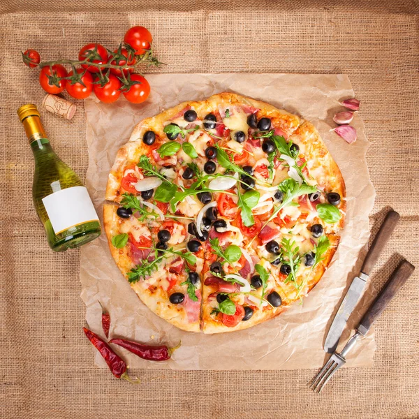 Pizza essen. — Stockfoto