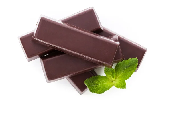 Chocolate bar with mint isolated over white. — Stock Photo, Image