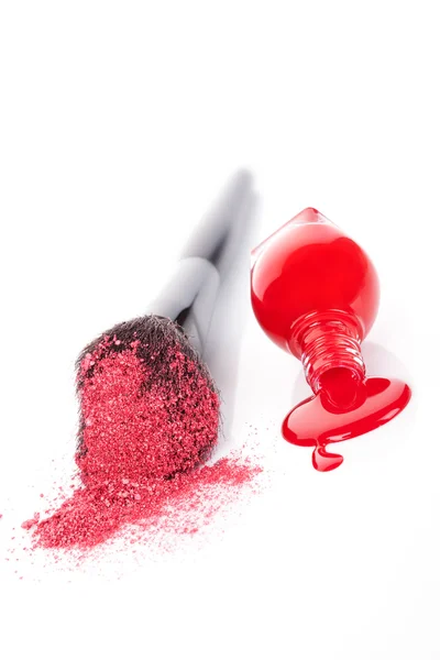 Fundo de cosméticos luxuosos em vermelho e branco . — Fotografia de Stock