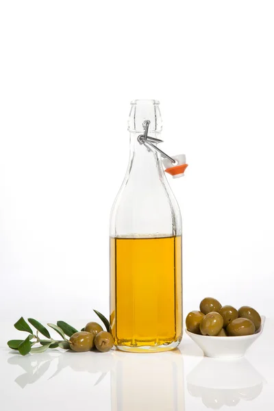 Luxusní extra panenský olivový olej pozadí. — Stock fotografie