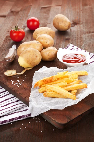 Pommes frites bakgrund. — Stockfoto