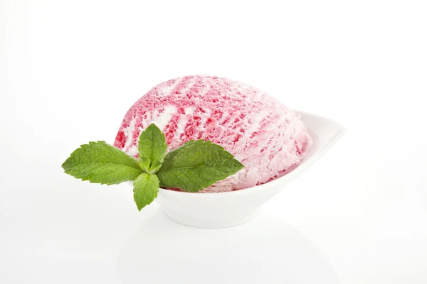 Gelato alla ciliegia. — Foto Stock