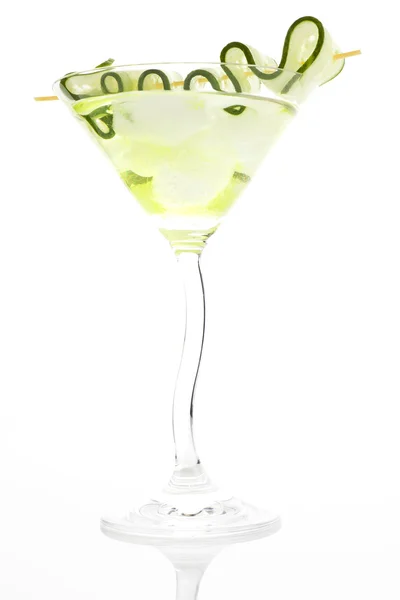 Luxurious cocktail with ice and cucumber garnish isolated. — Stock Photo, Image