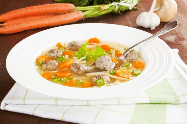 Sopa de legumes frescos . — Fotografia de Stock